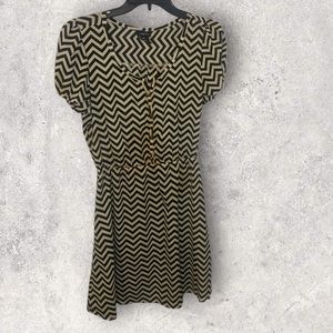 Black and cream print dress